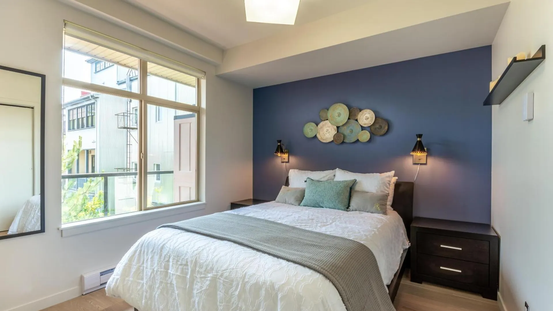 Executive Condo In Old Town Victoria 0*,  Canada